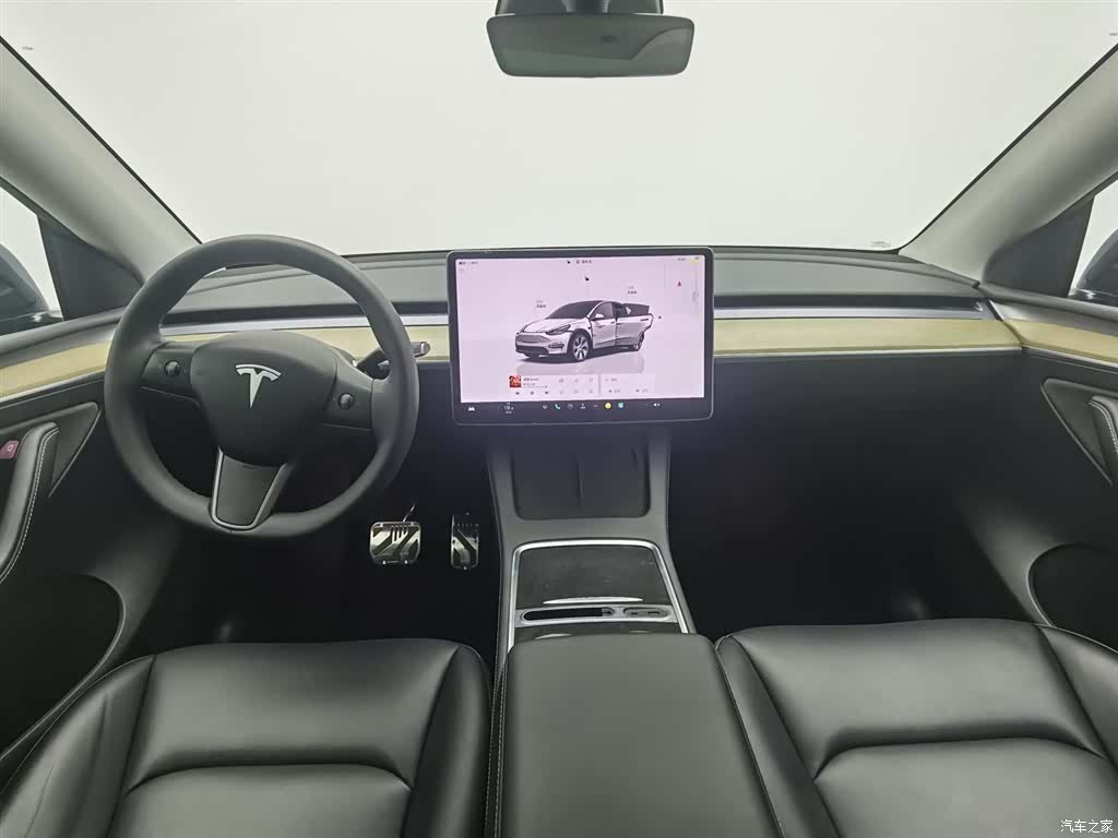 Tesla Model Y, 2023 все фото