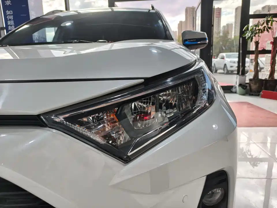 Toyota RAV4 Rongfang