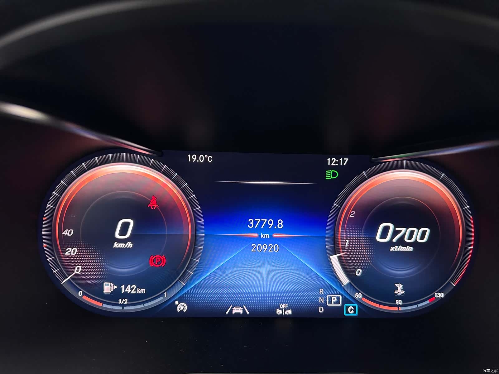 Mercedes-Benz GLC, 2023 все фото