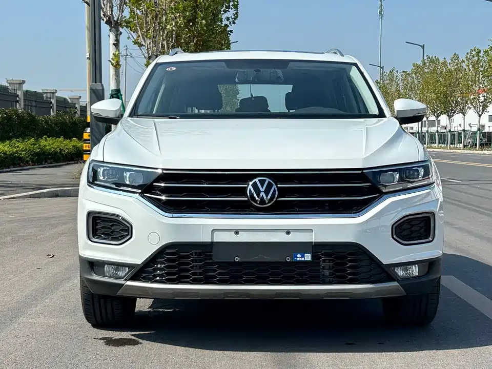 Volkswagen T-ROC exploring Songs