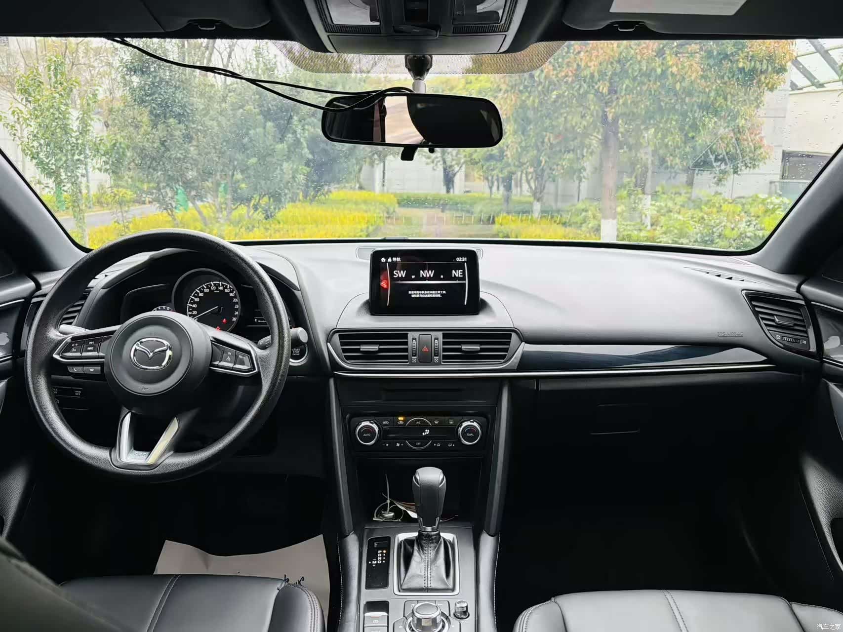 Mazda CX-4, 2022 11