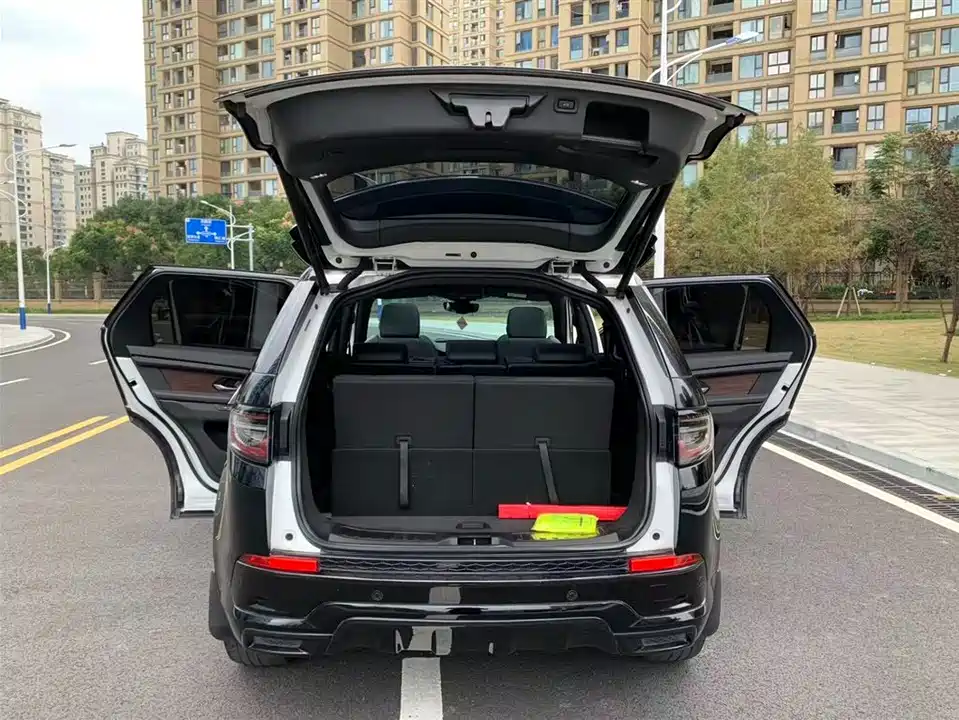 Land Rover Discover sports