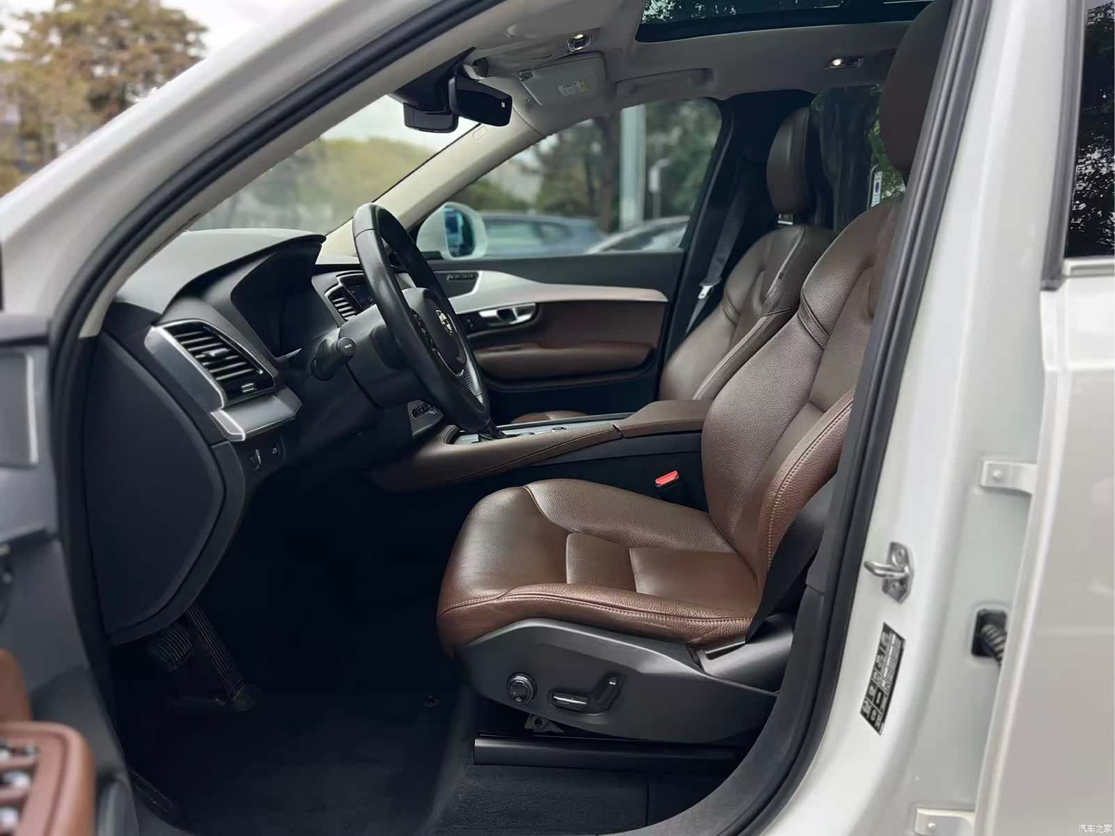 Volvo XC90, 2018 все фото