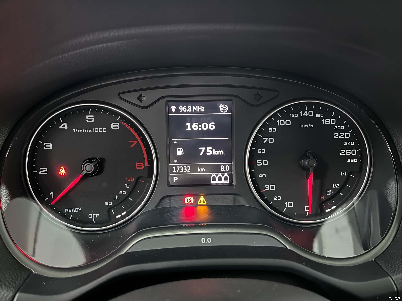 Audi Q2L, 2023 17