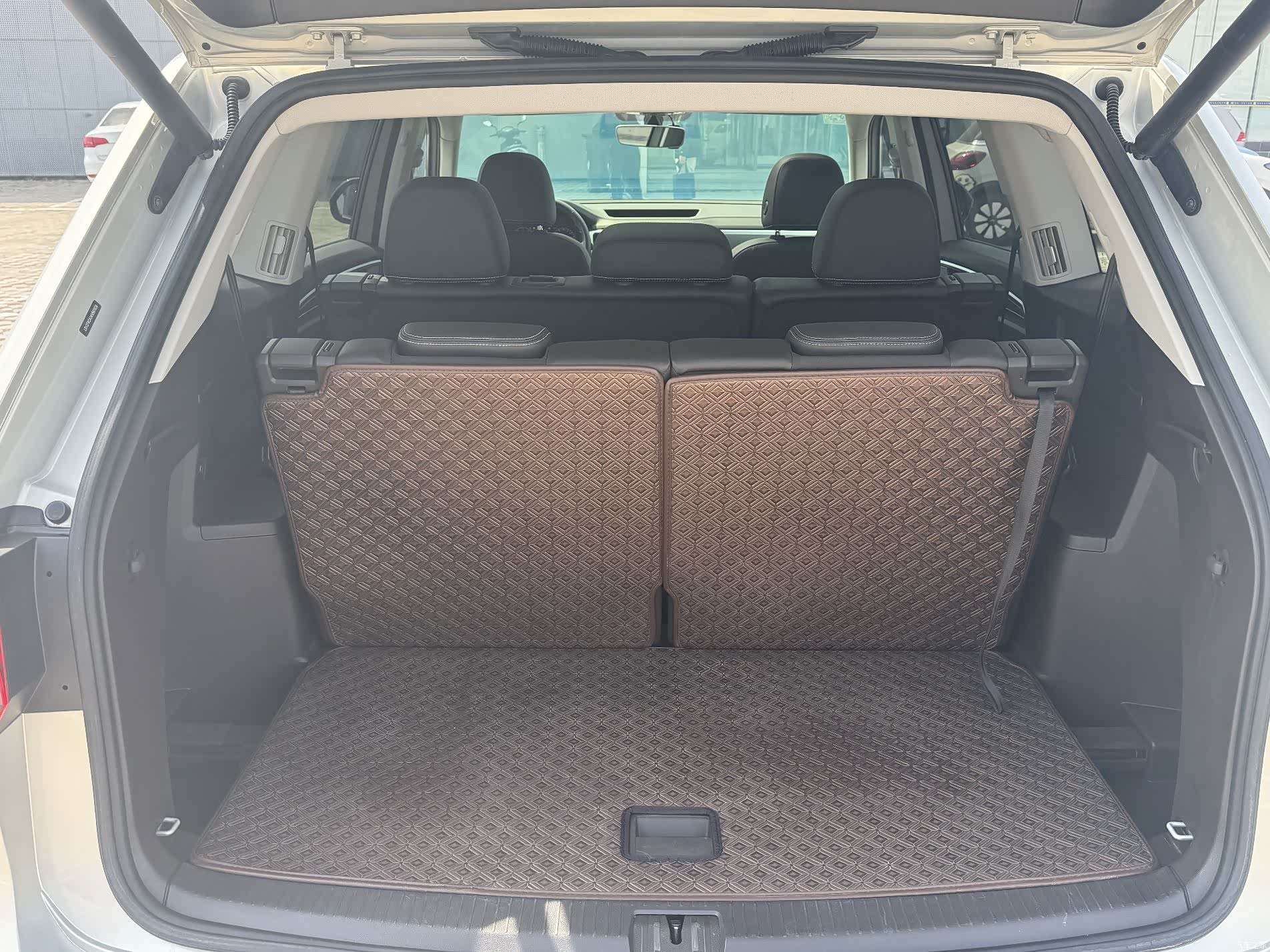 Volkswagen Teramont, 2021 13