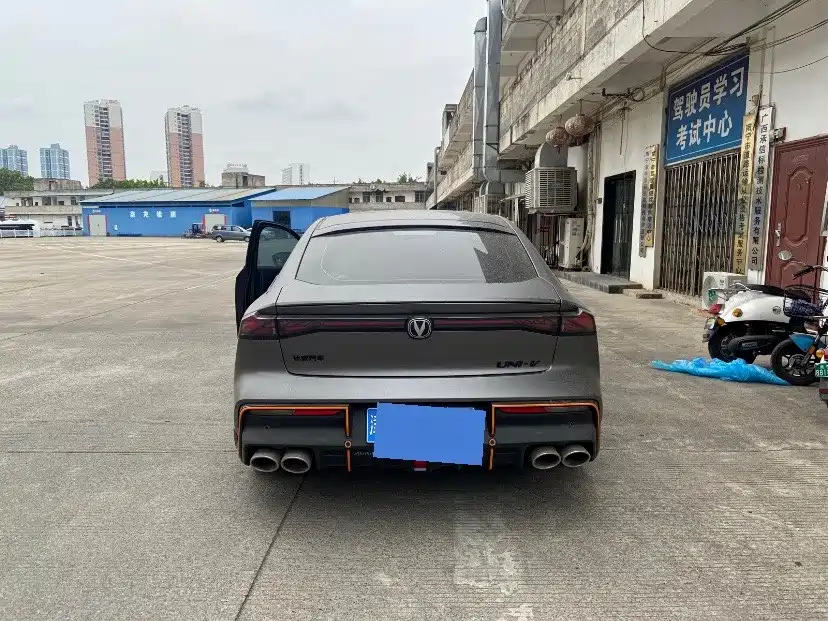 Changan UNI-V