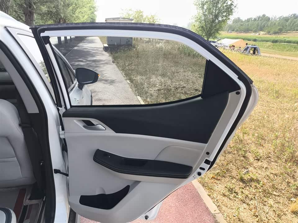BYD Yuan Pro BYD Yuan Pro