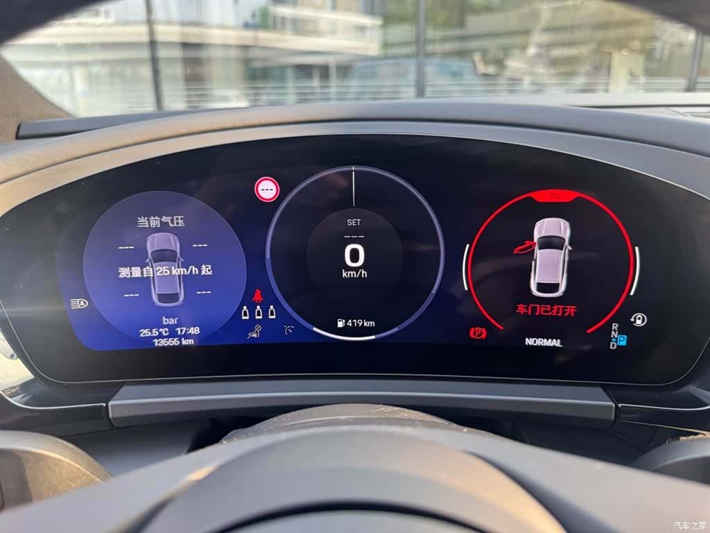 Porsche Macan, 2024 4