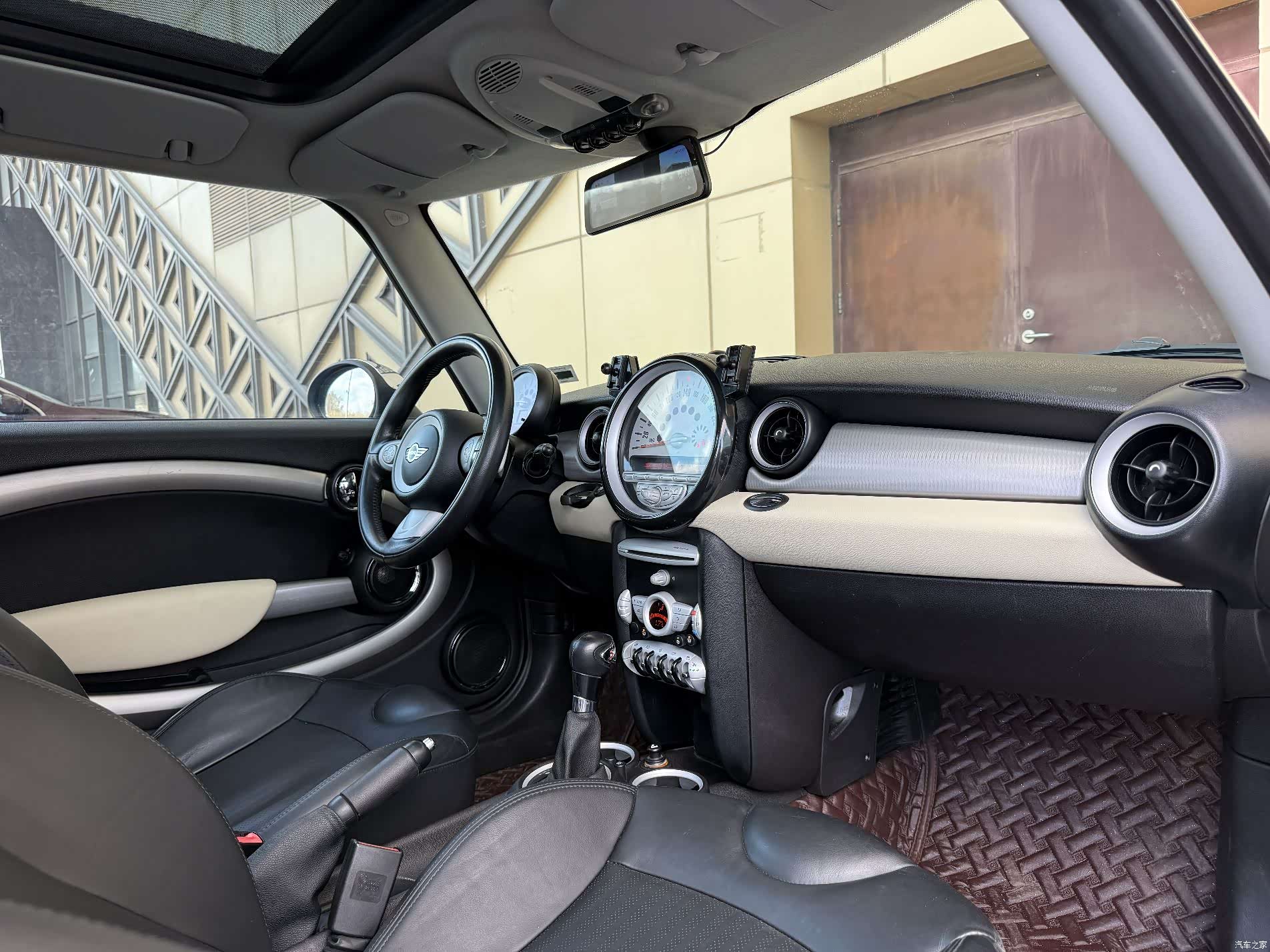 Mini Clubman, 2010 все фото