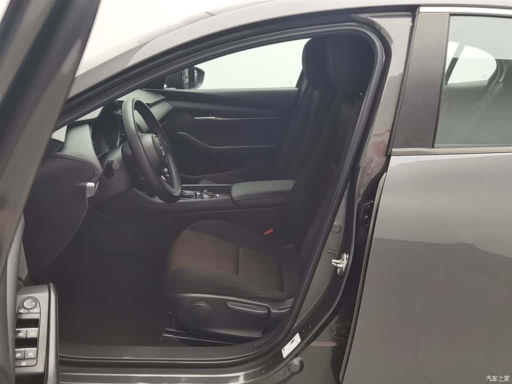 Mazda Mazda3, 2021 10
