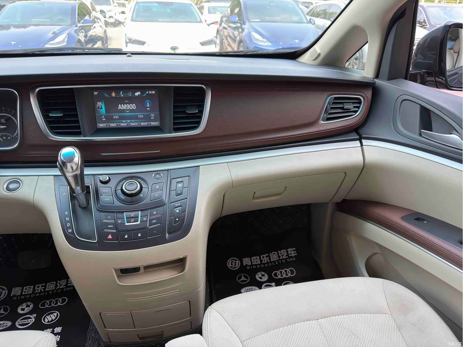 Buick GL8, 2020 12