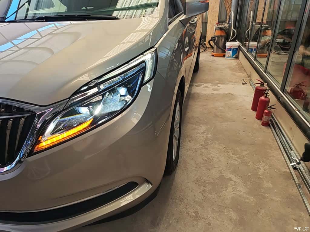 Buick GL8, 2019 24