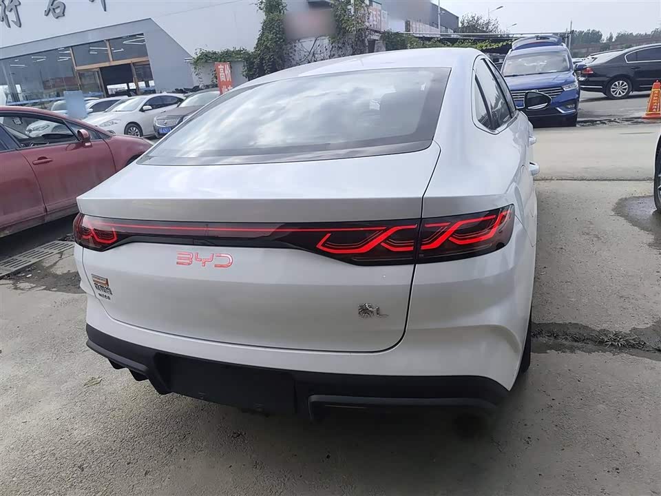 BYD Qin L BYD Qin L