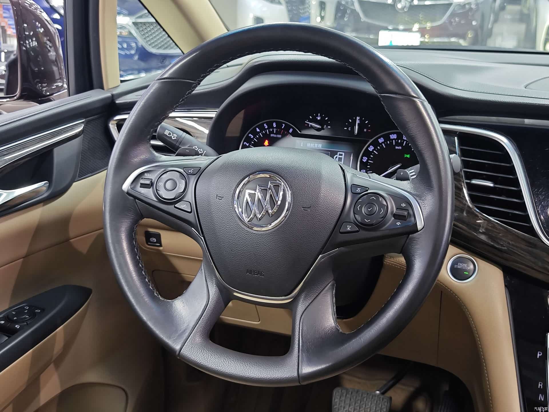 Buick GL8, 2020 12
