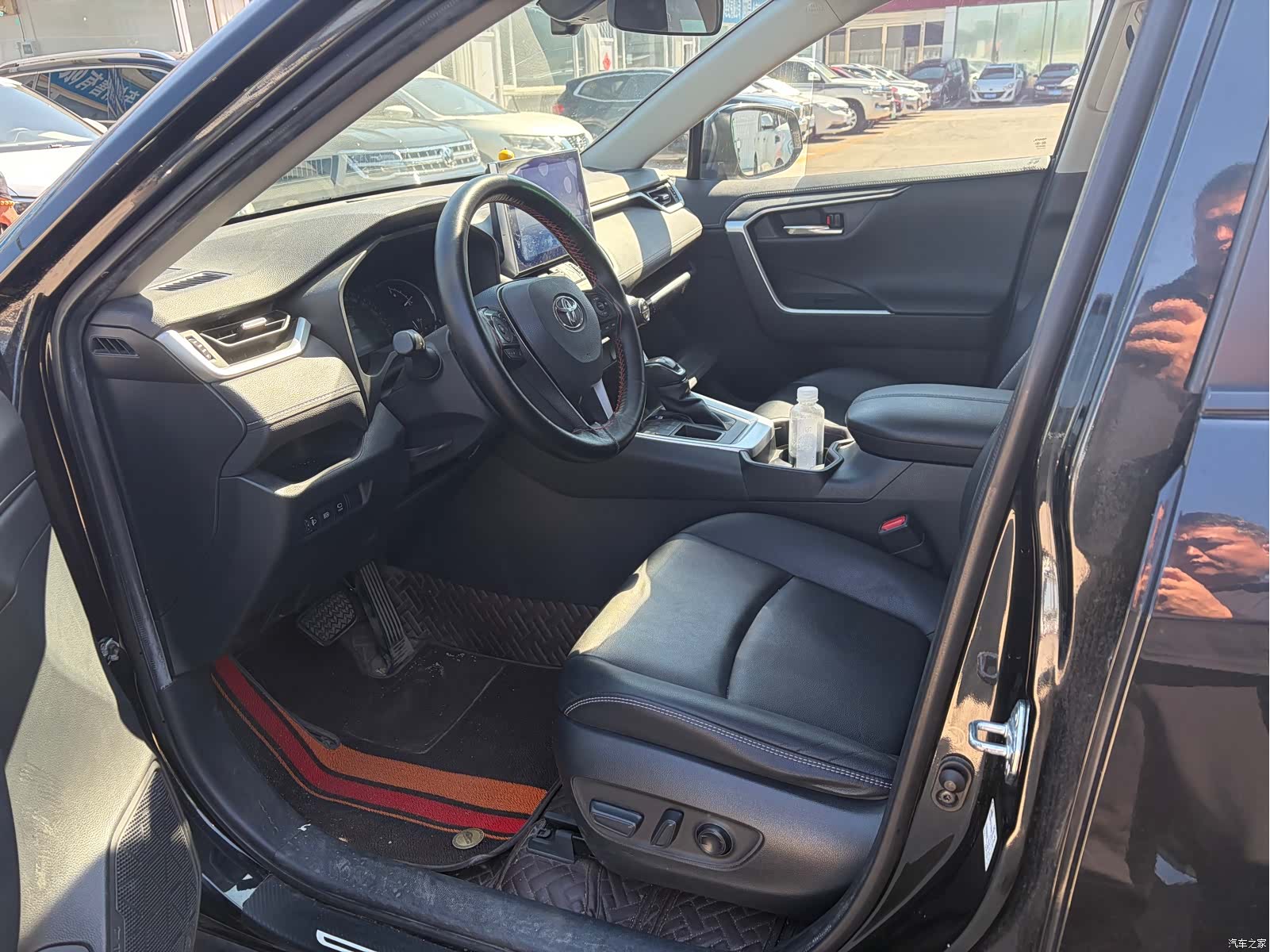 Toyota RAV4, 2021 4