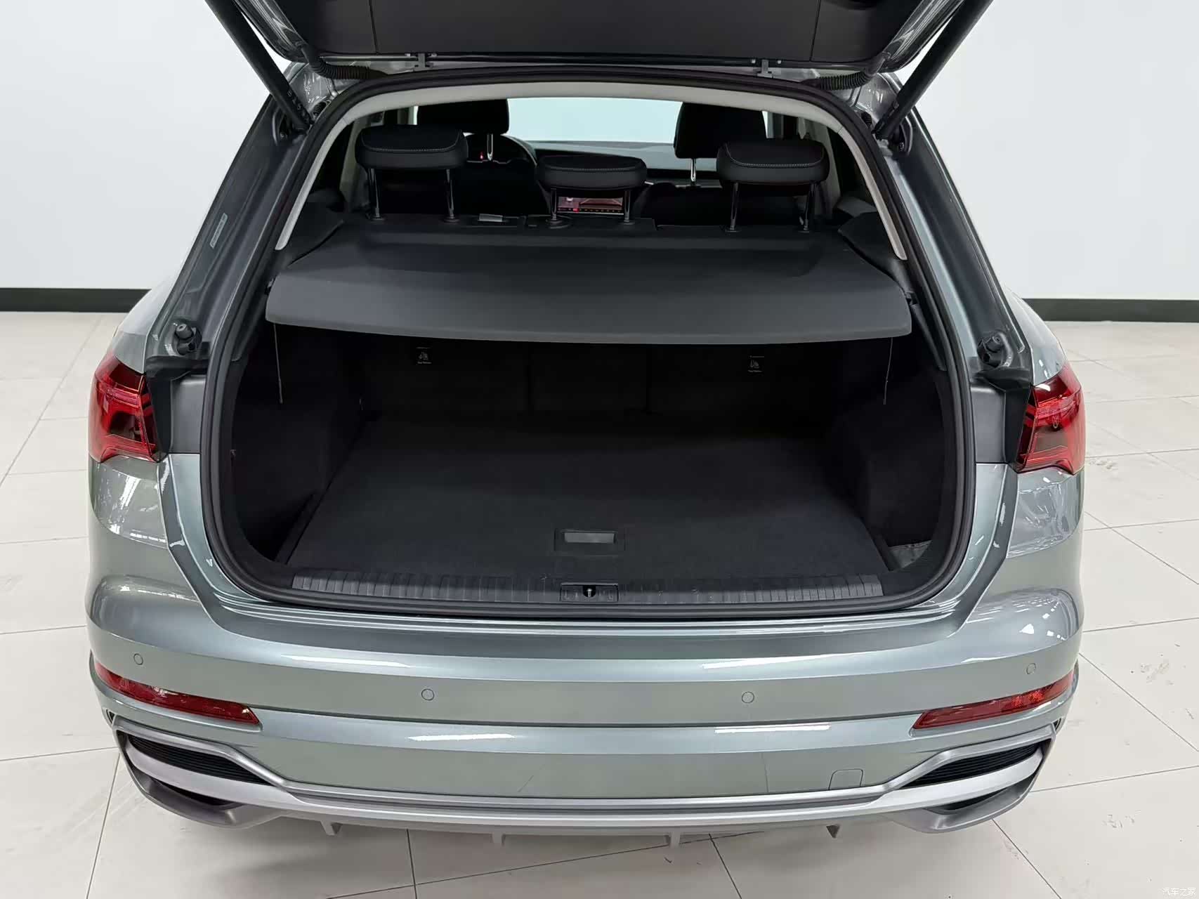 Audi Q3, 2022 8