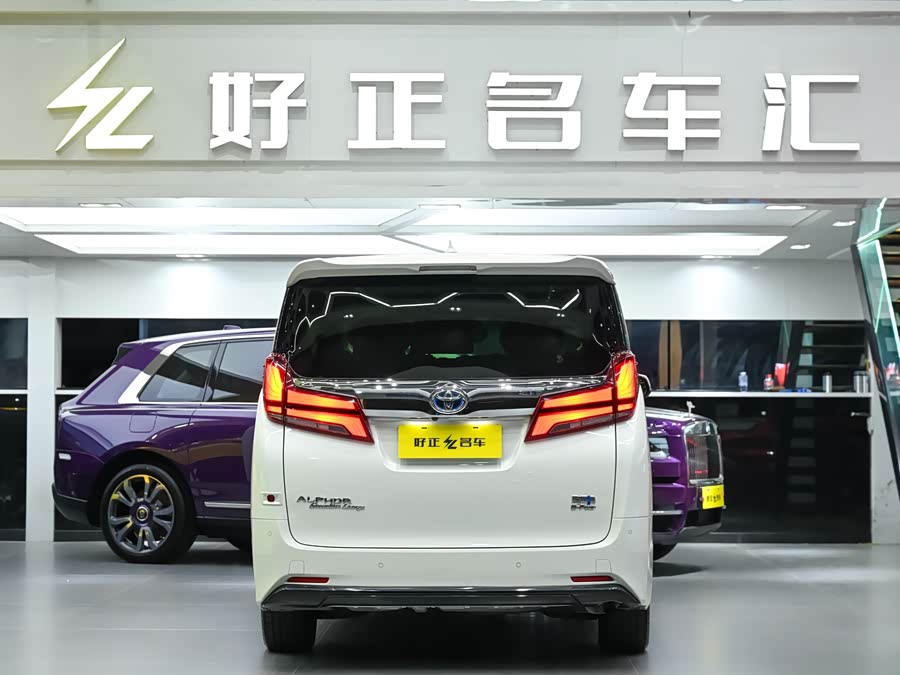 Toyota Alphard 2022, фото 7