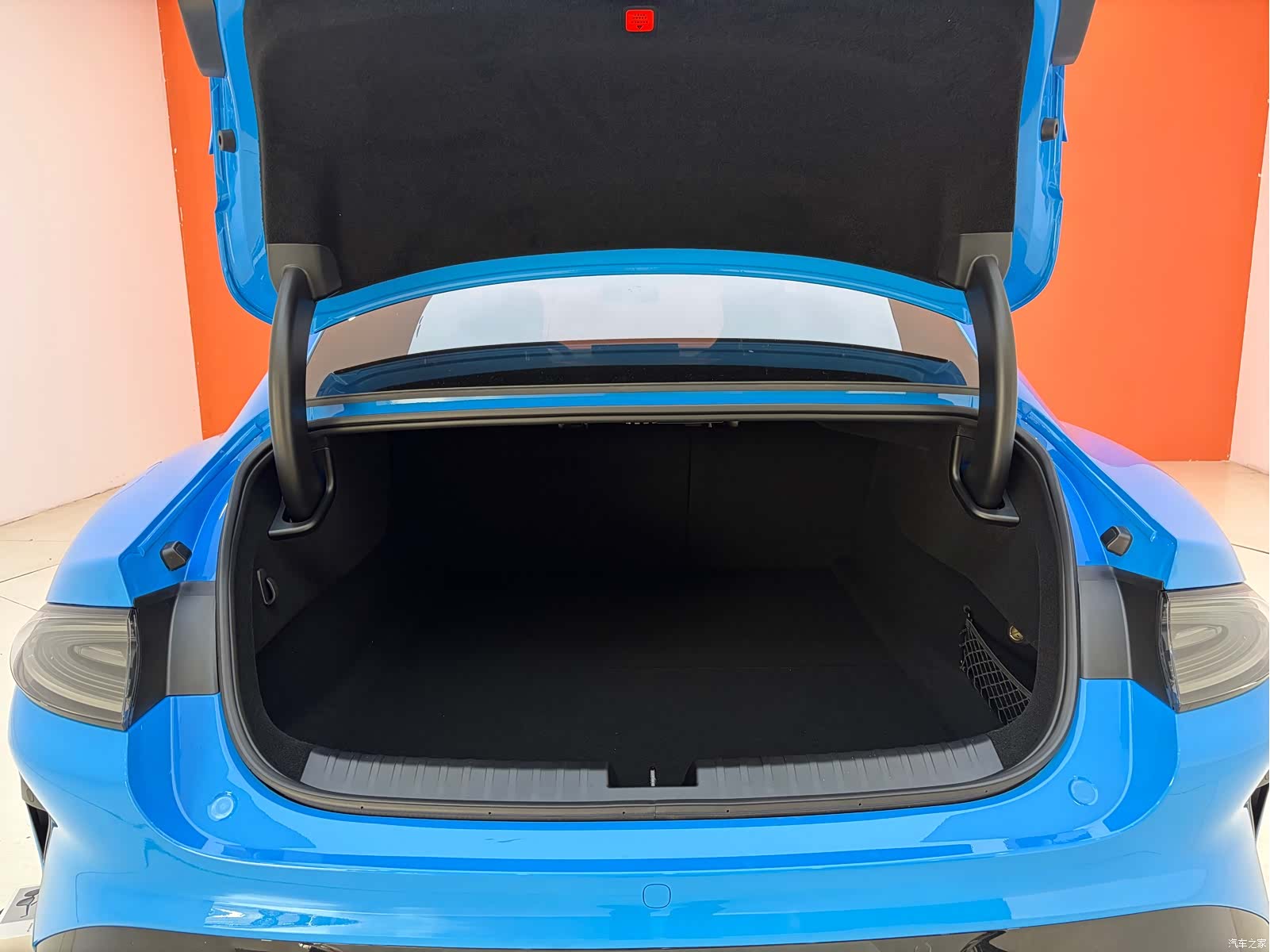 Xiaomi SU7, 2026 14