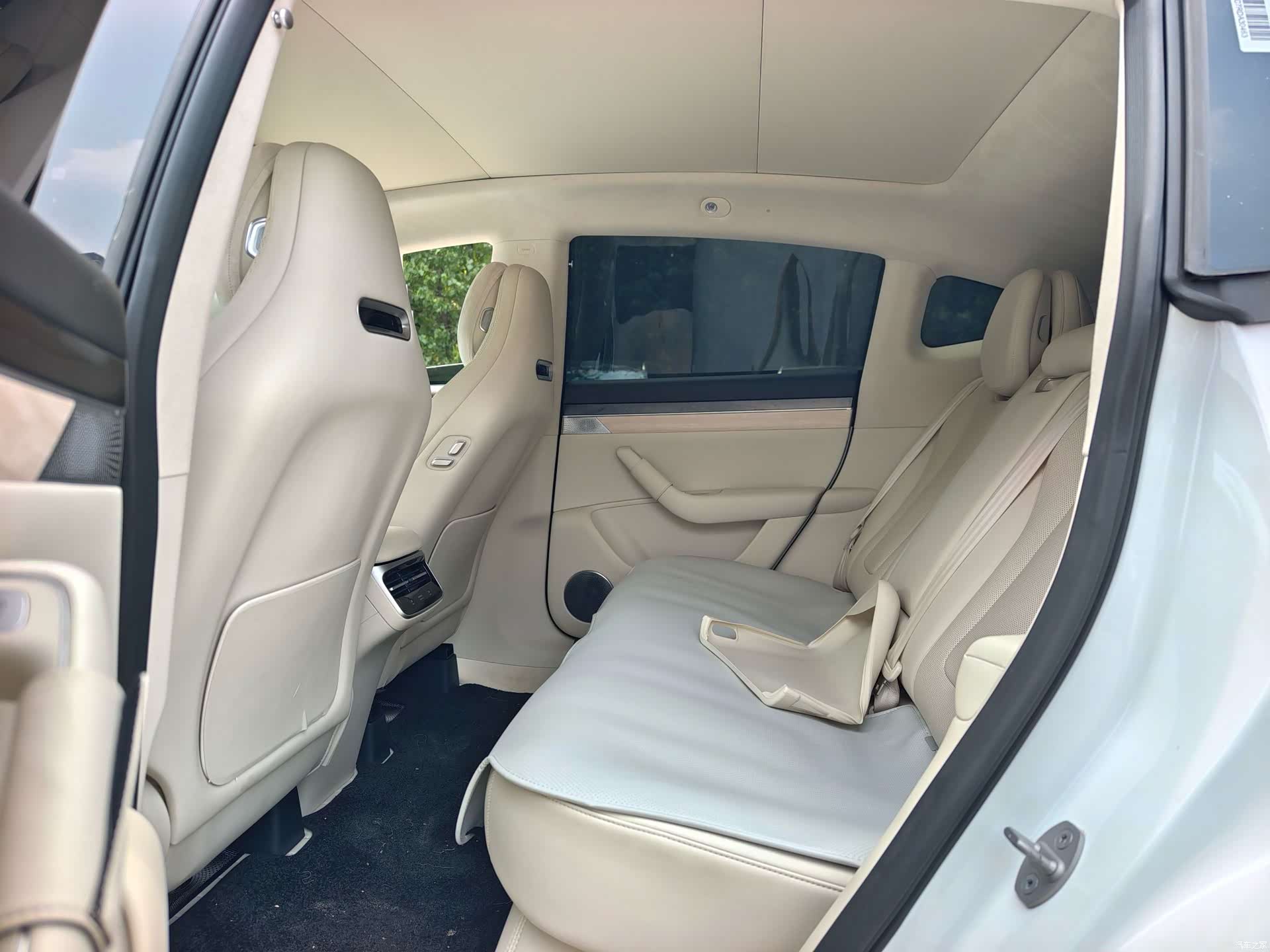 Luxeed R7, 2024 8