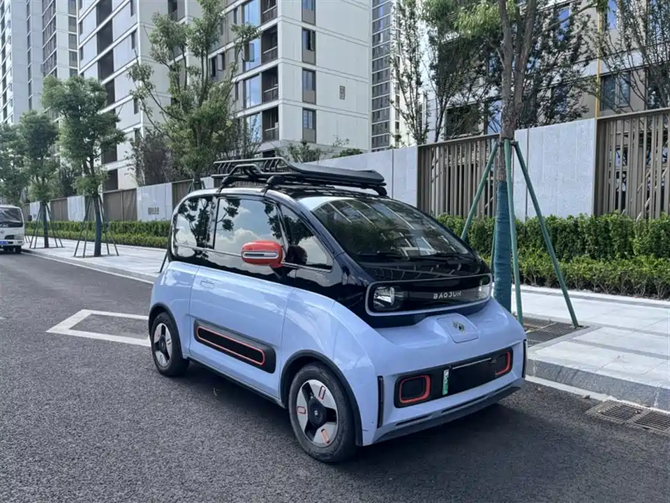Baoding KiWi EV