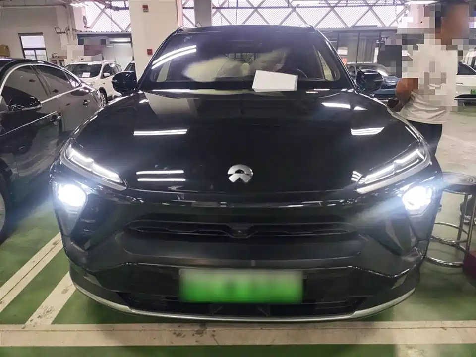 NIO ES6