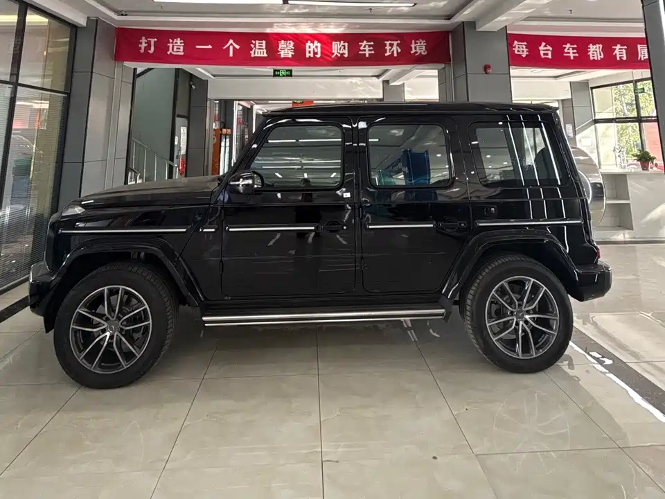 Mercedes-Benz G-class