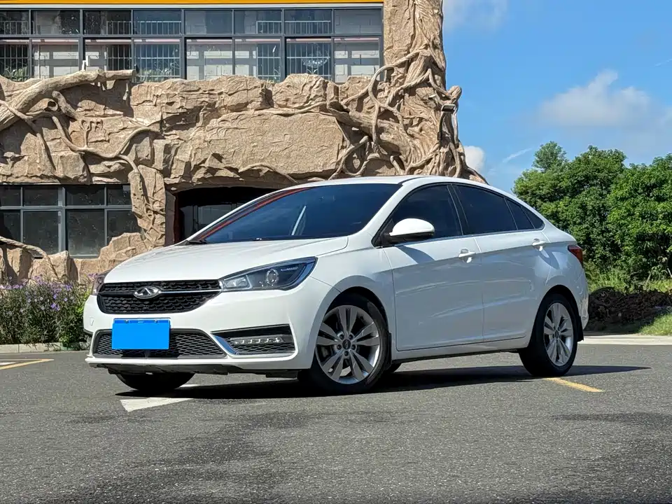Chery Arrizo 5