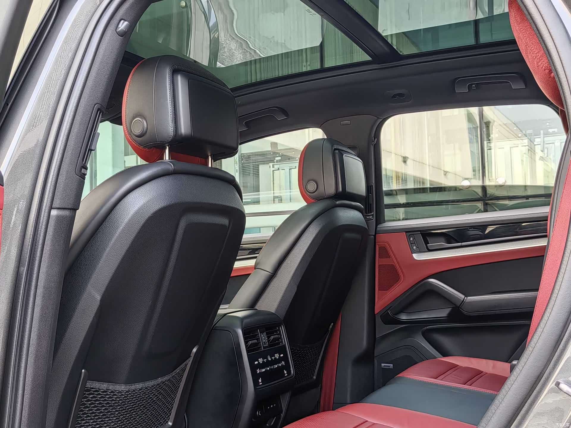 Porsche Cayenne, 2023 18