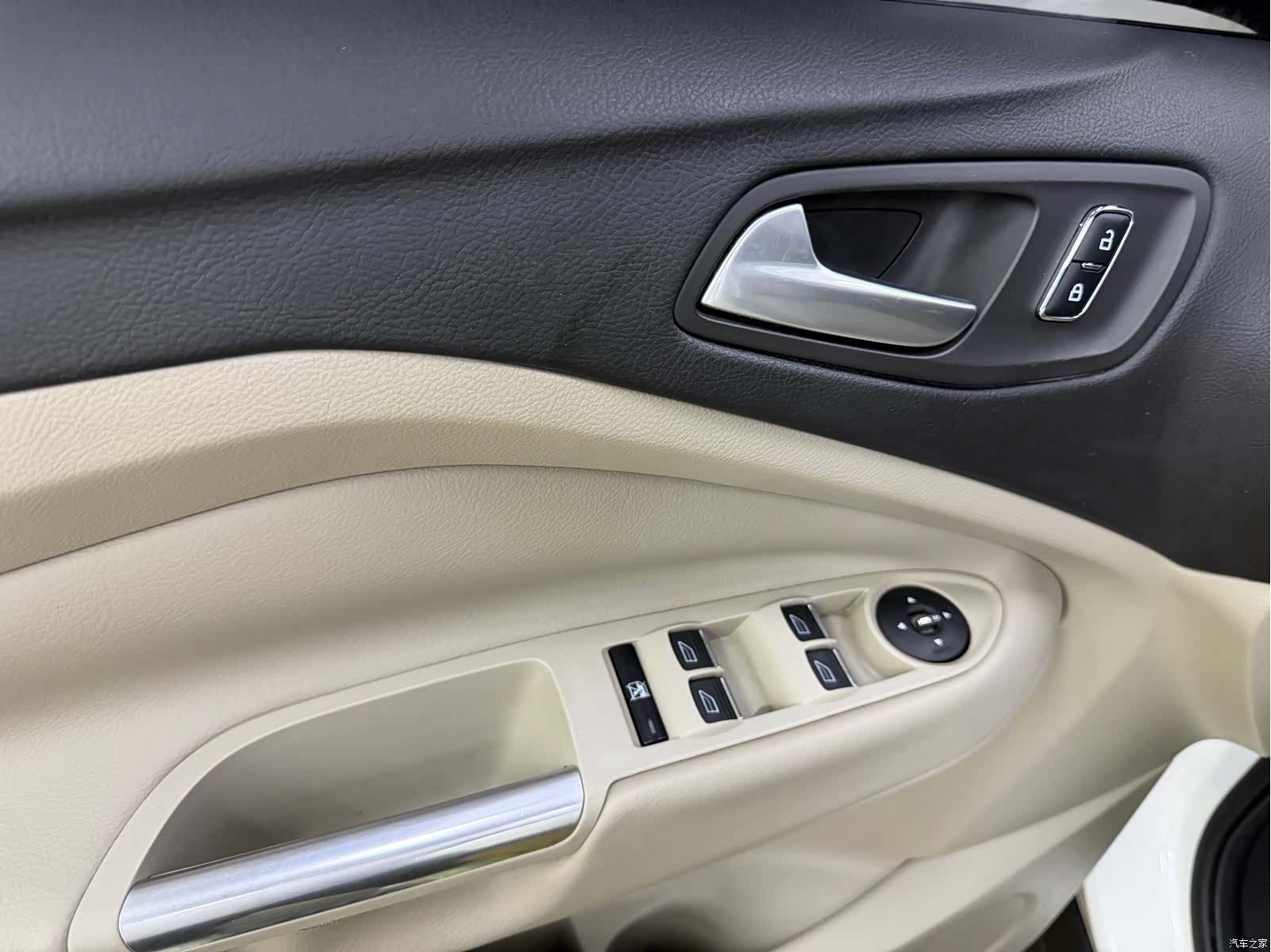 Ford Kuga, 2013 15