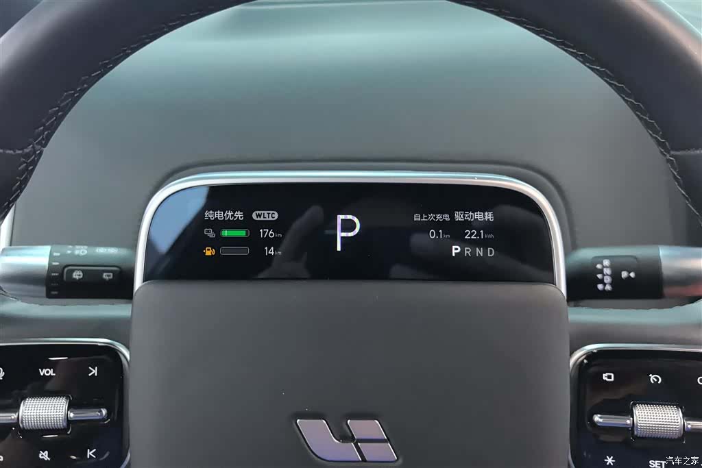 Li Auto L8, 2025 14