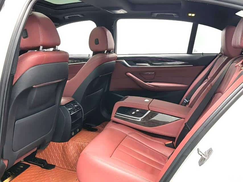 BMW 5 Series, 2019 6