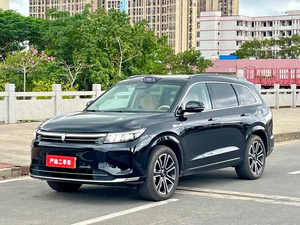 AITO Ask the world M7