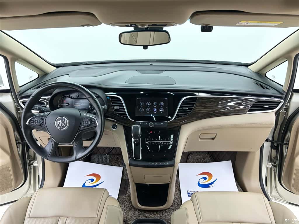 Buick GL8, 2017 13