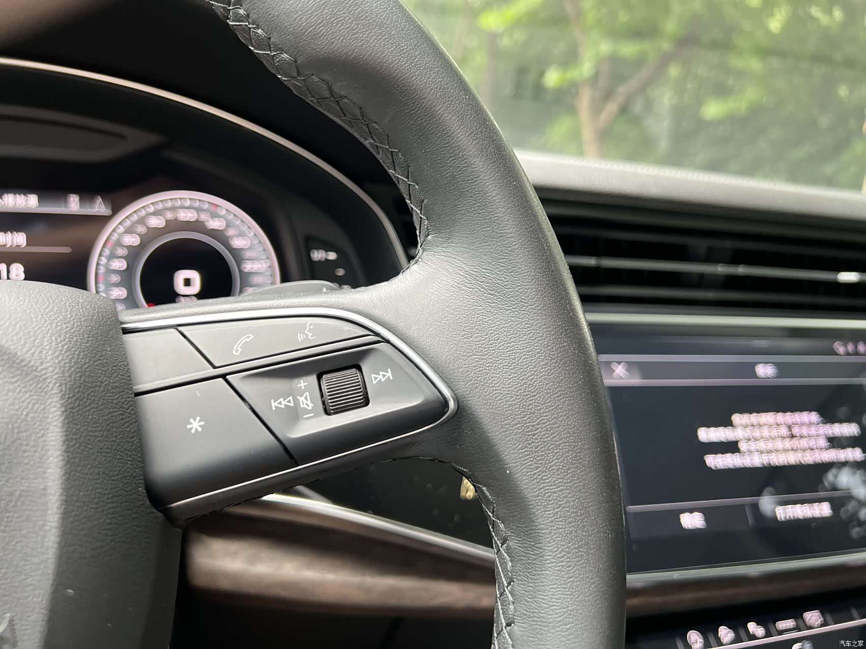 Audi Q7, 2023 13