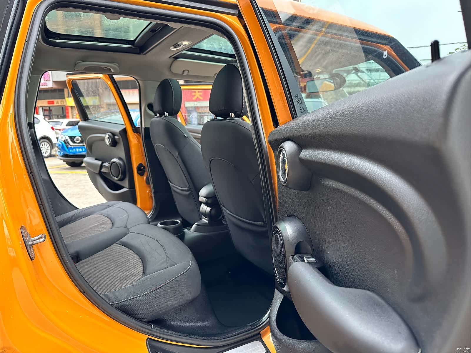 Mini ONE, 2015 10