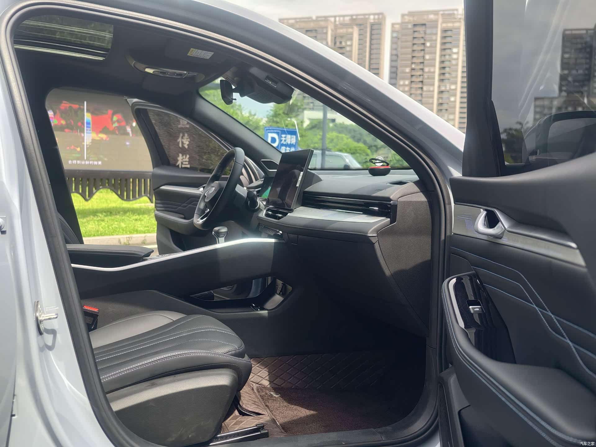 Geely Preface, 2025 20