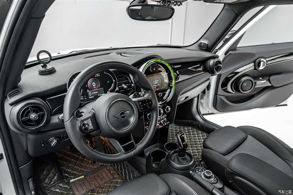 Mini Cooper, 2024 16
