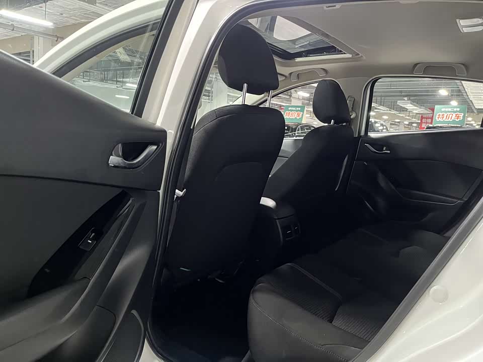 Mazda 3 Angkesaila Mazda 3 Angkesaila