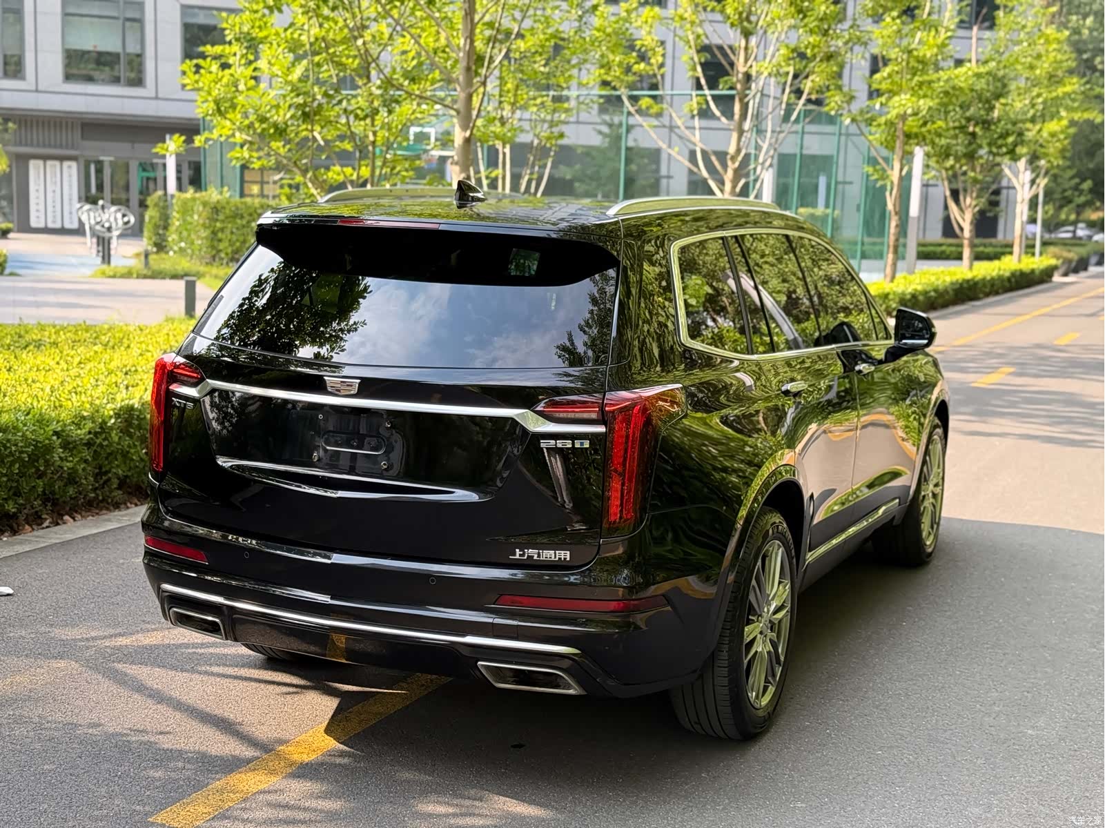 Cadillac XT6, 2022 все фото