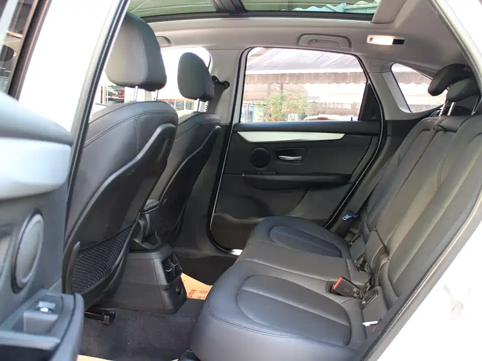 BMW 2 series station wagon