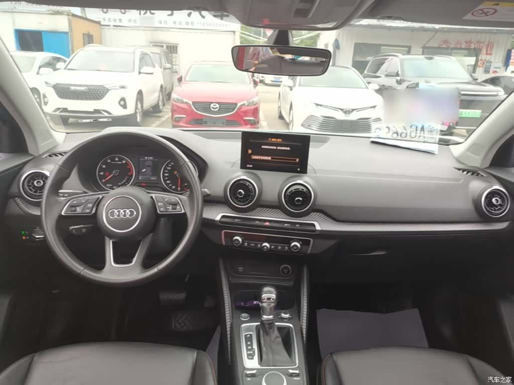 Audi Q2L, 2021 10