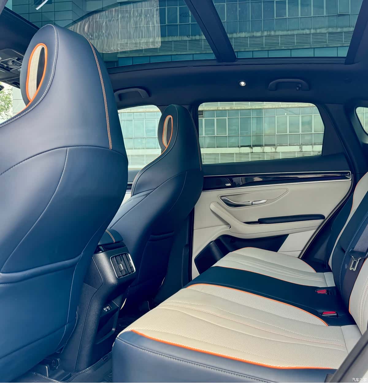 BYD Song, 2022 10