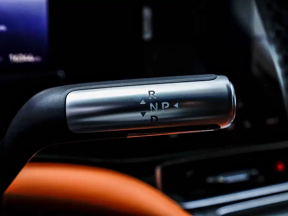 AITO Ask the world M9