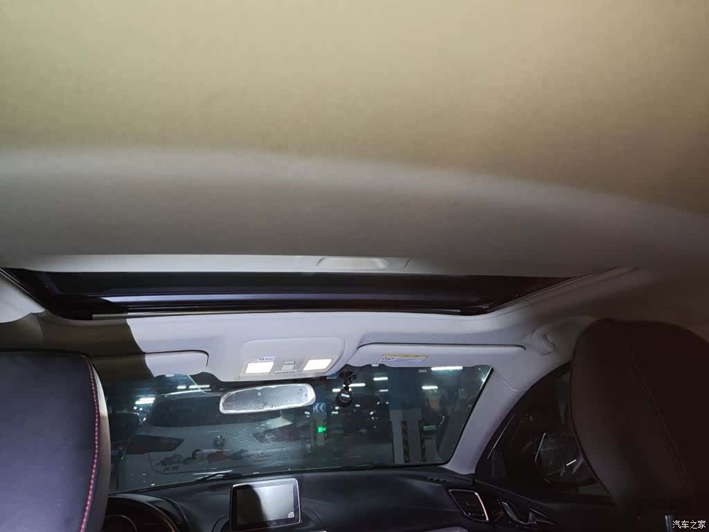 Mazda Mazda3, 2014 9