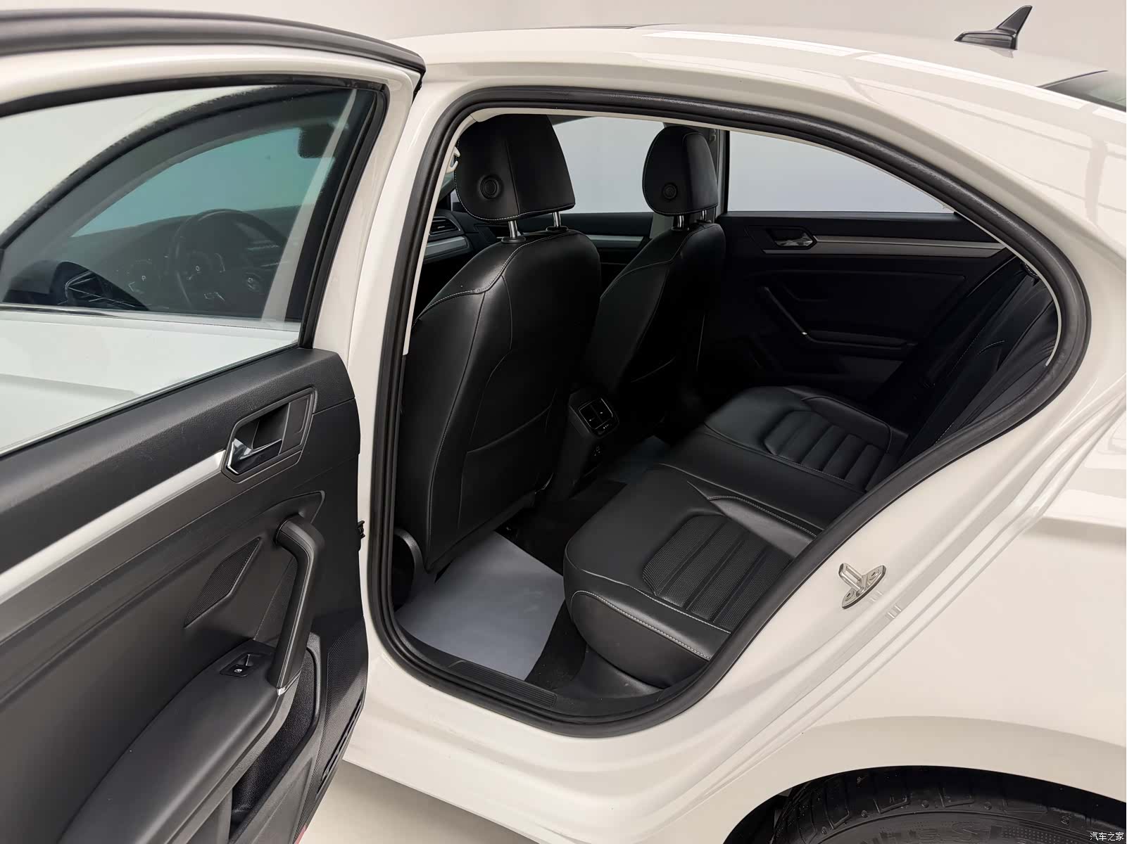 Volkswagen Lamando, 2021 11