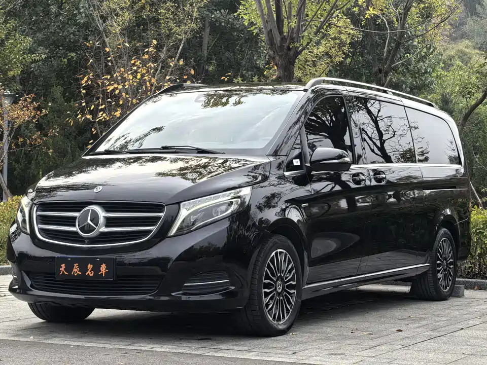 Mercedes-Benz V-class