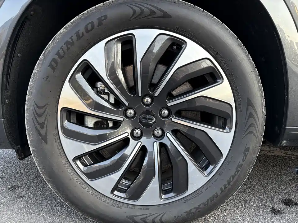 AITO Ask the world M7