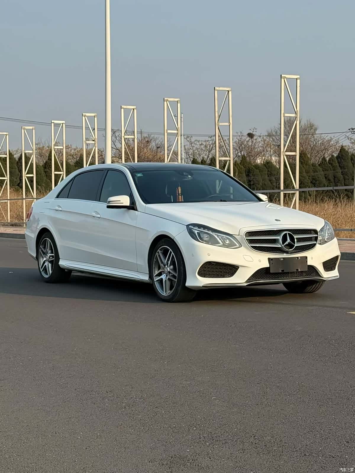 Mercedes-Benz E-Class, 2014 1