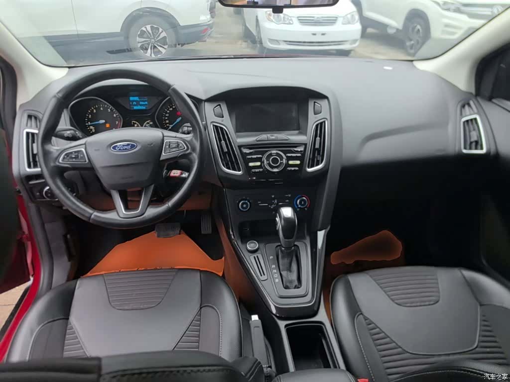 Ford Focus, 2018 10