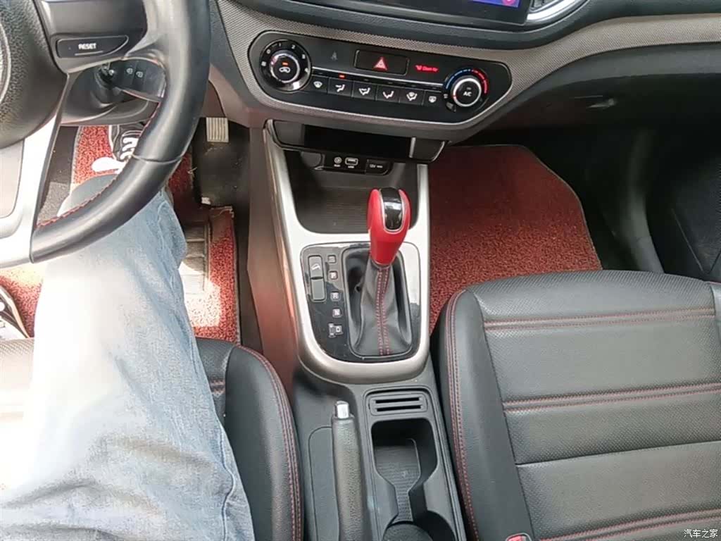 Kia KX3, 2016 14